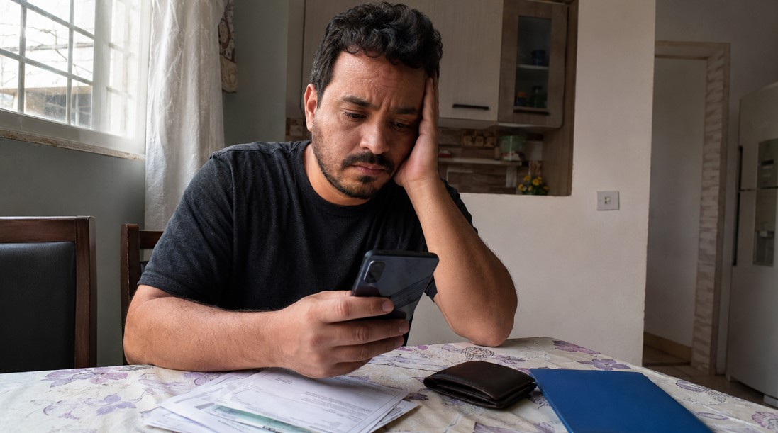 Meu salário não caiu até o 5º dia útil, e agora? - Gomes Taveira Advogados - Advogados trabalhistas em Anápolis, atendendo todo o Brasil!